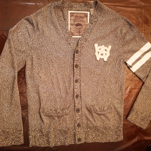 A very cool cardigan sweater! - Picture 2 of 2